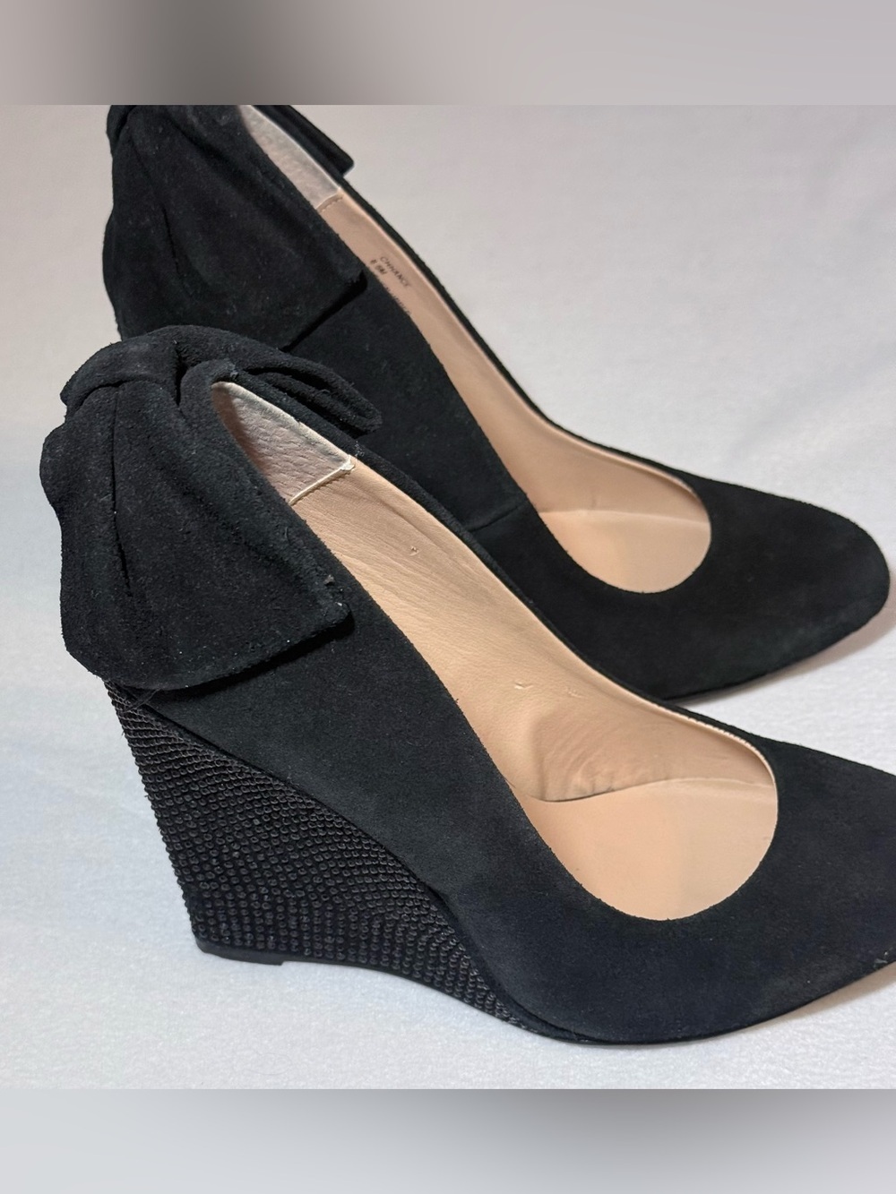 New Betsey Johnson Black Roybd Toe High Wedge. Size 8.5